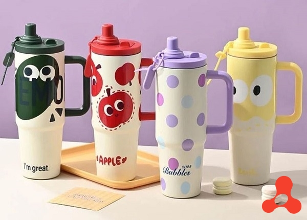 BÌNH GIỮ NHIỆT ISUNI 900ML CÓ TAY CẦM