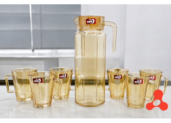 BỘ BÌNH THUỶ TINH VÀNG LỤC GIÁC CAO KÈM 6 LY QUAI DELI EH1003-2L7 (T6)