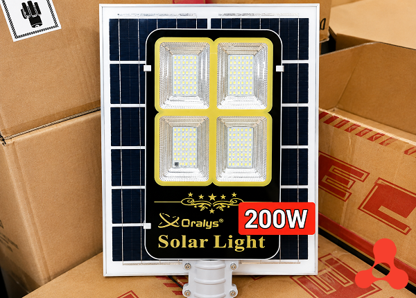 ĐÈN ĐƯỜNG NĂNG LƯỢNG MẶT TRỜI ORALYS 200W – 4 MẮT