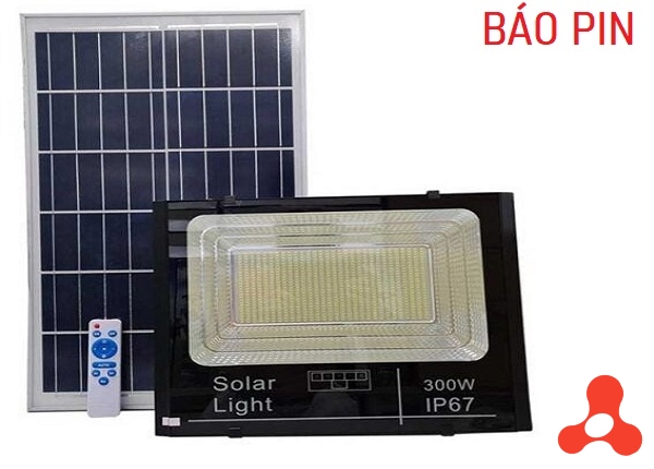 ĐÈN PHA NLMT 300W SOLAR HIỂN THỊ PIN - 6 PIN