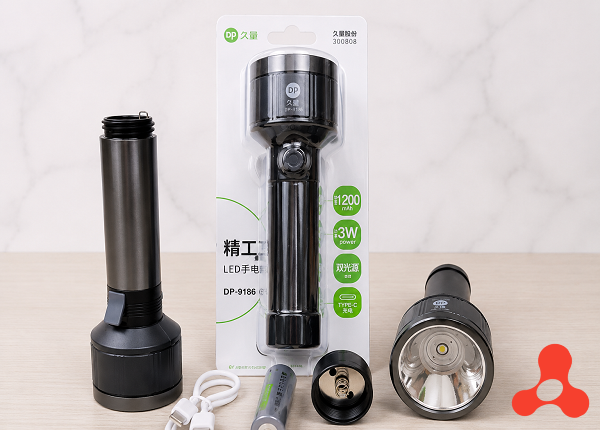 ĐÈN PIN CẦM TAY DP 9186 (PIN RỜI)