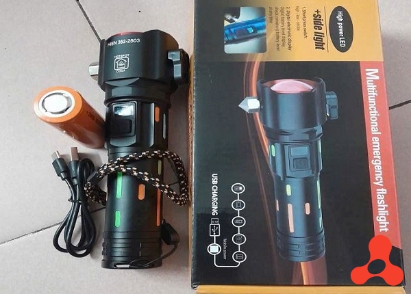 ĐÈN PIN LED CẦM TAY ZOOM XA GẦN KHẨN CẤP SY 2503