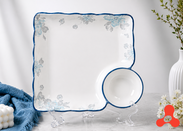 ĐĨA SỨ VUÔNG KÈM KHAY CHẤM XOẮN HOA XANH GL290 (T36)