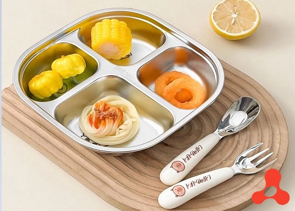 KHAY INOX 4 NGĂN ĂN DẶM CHO BÉ KÈM MUỖNG
