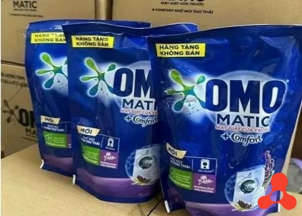 NƯỚC GIẶT OMO MATIC COMFORT XANH TÚI 412G